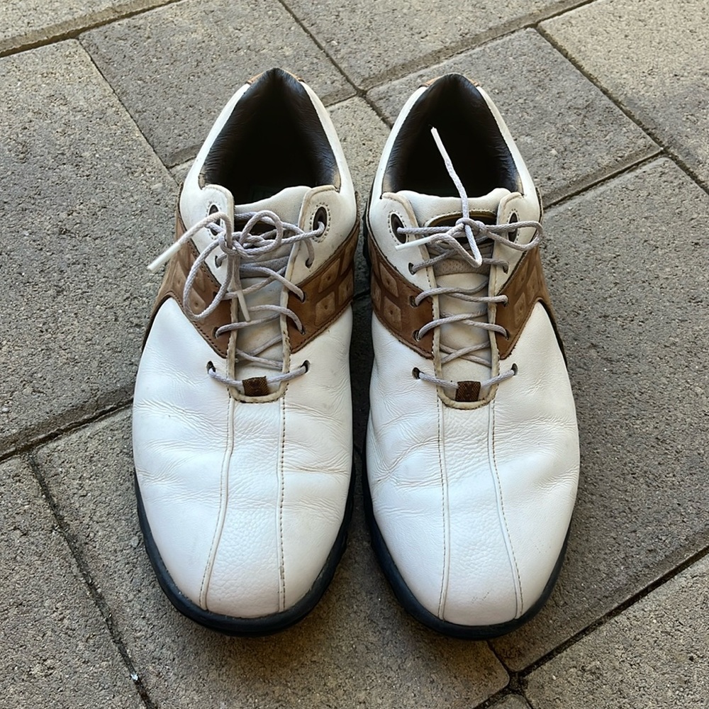 FootJoy Contour Series Golf Shoes 54123 Men's Size 9.5